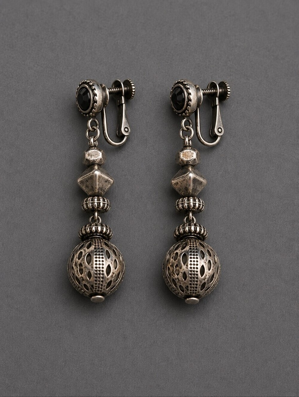 Vintage Silvertone Filigree Beaded Dangle Drop Clip-on Screw Earrings
